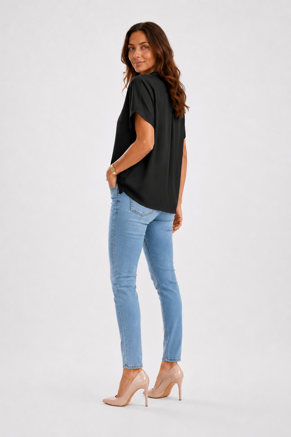AMELIA | Belly covering light blouse