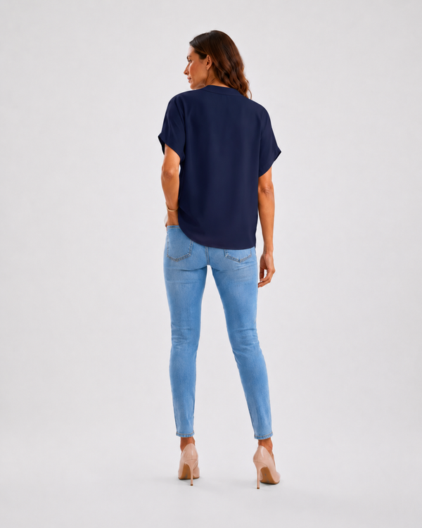 AMELIA | Belly covering light blouse