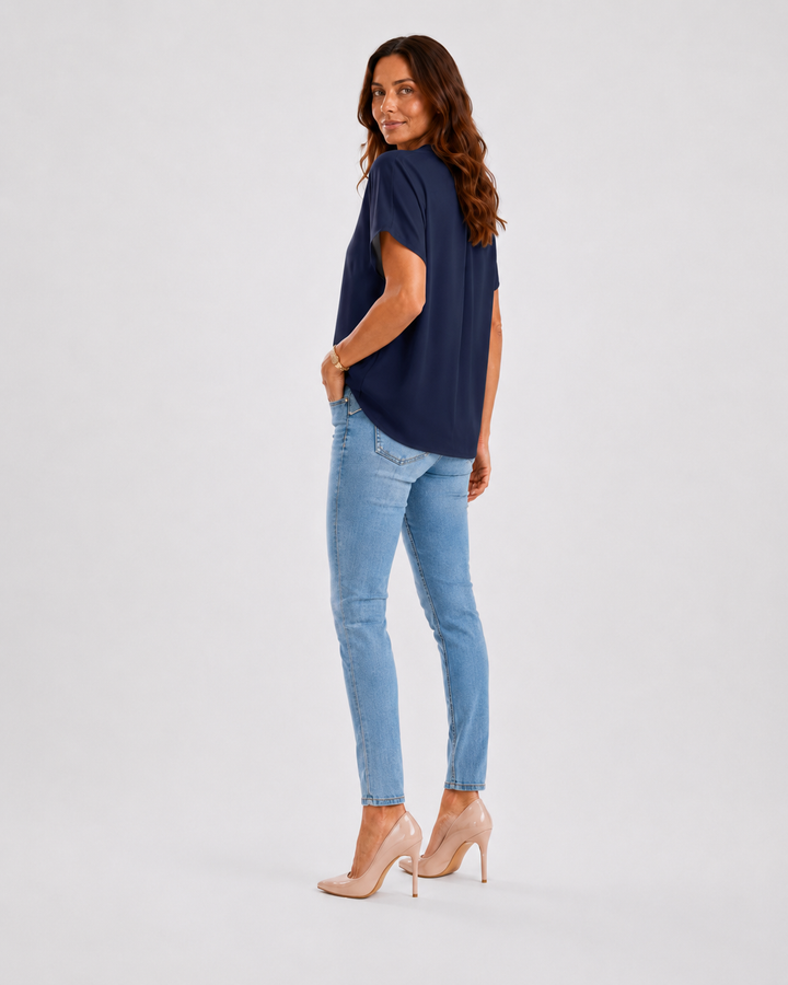 AMELIA | Belly covering light blouse