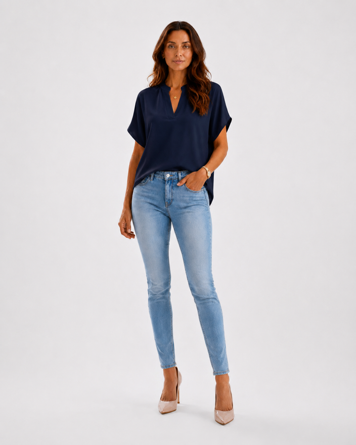 AMELIA | Belly covering light blouse