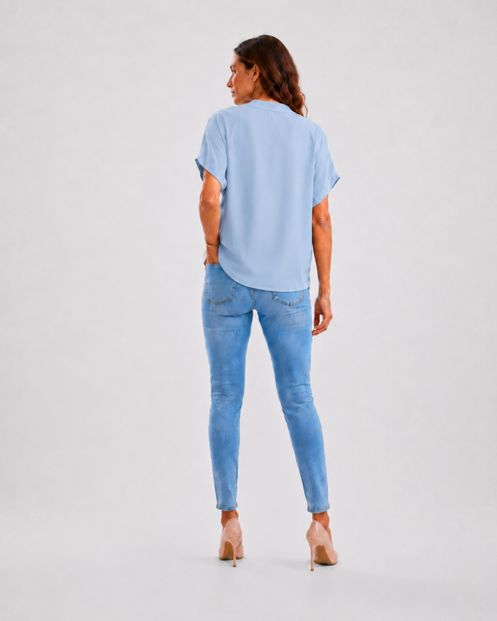 AMELIA | Belly covering light blouse